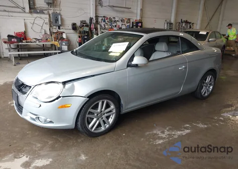 2008 Volkswagen Eos Lux из США, поврежденный, VIN WVWFA71FX8V004686